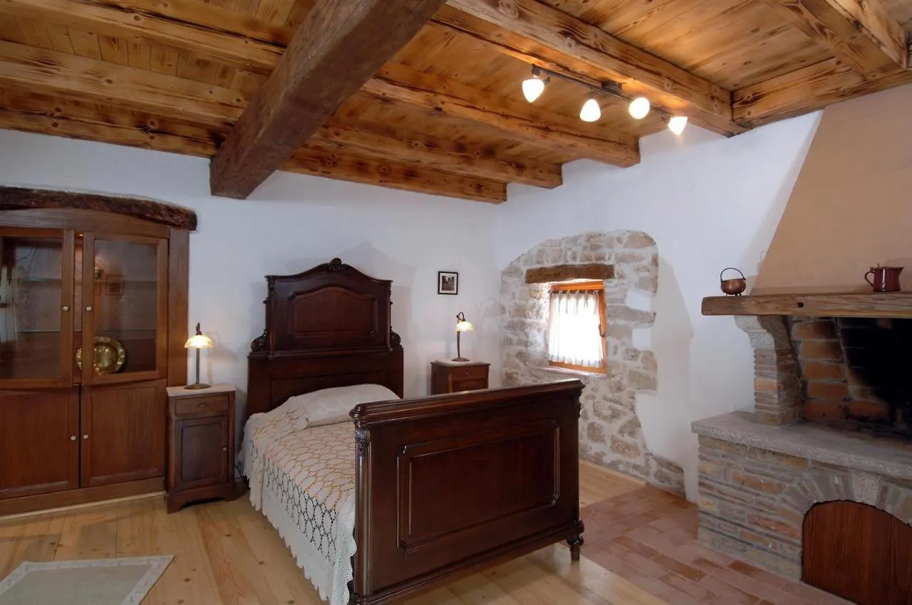 Holiday Home Tamaris With Pool Višnjan