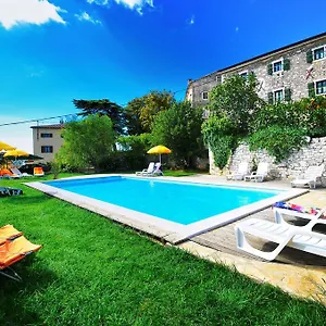Apartment Villa Visnjan Residence, Višnjan